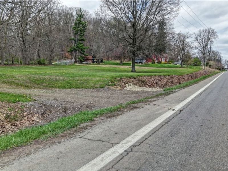 Main Avenue SW, Navarre, OH 44662 Photo 3