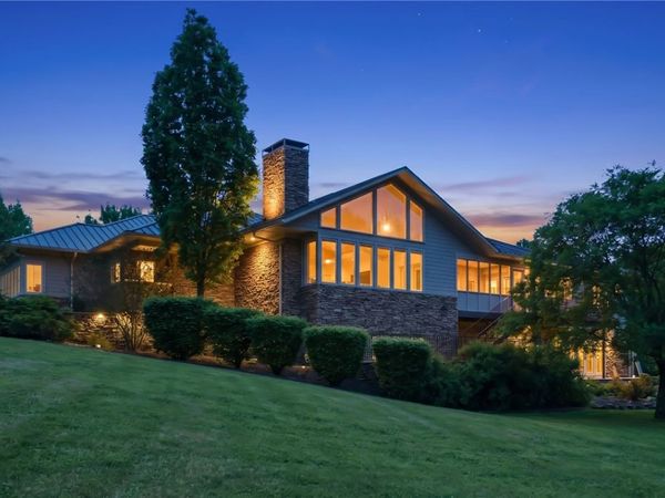 261 Collins Drive , Prairie Grove, AR 72753