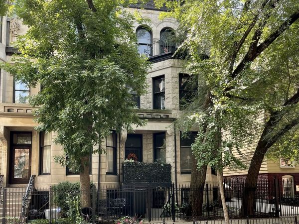 21 E DIVISION Street , Unit 1S, Chicago, IL 60610