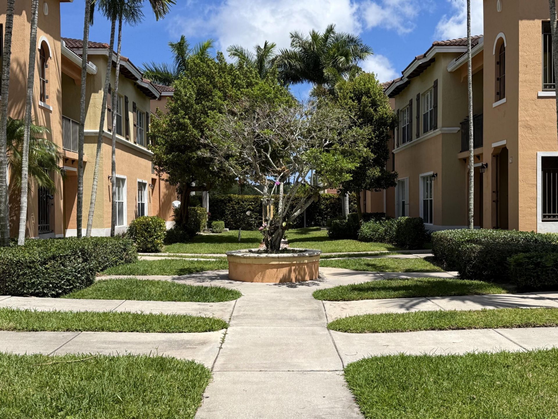 3561 Forest Hill Boulevard, Unit 75, Palm Springs, FL 33406 Photo