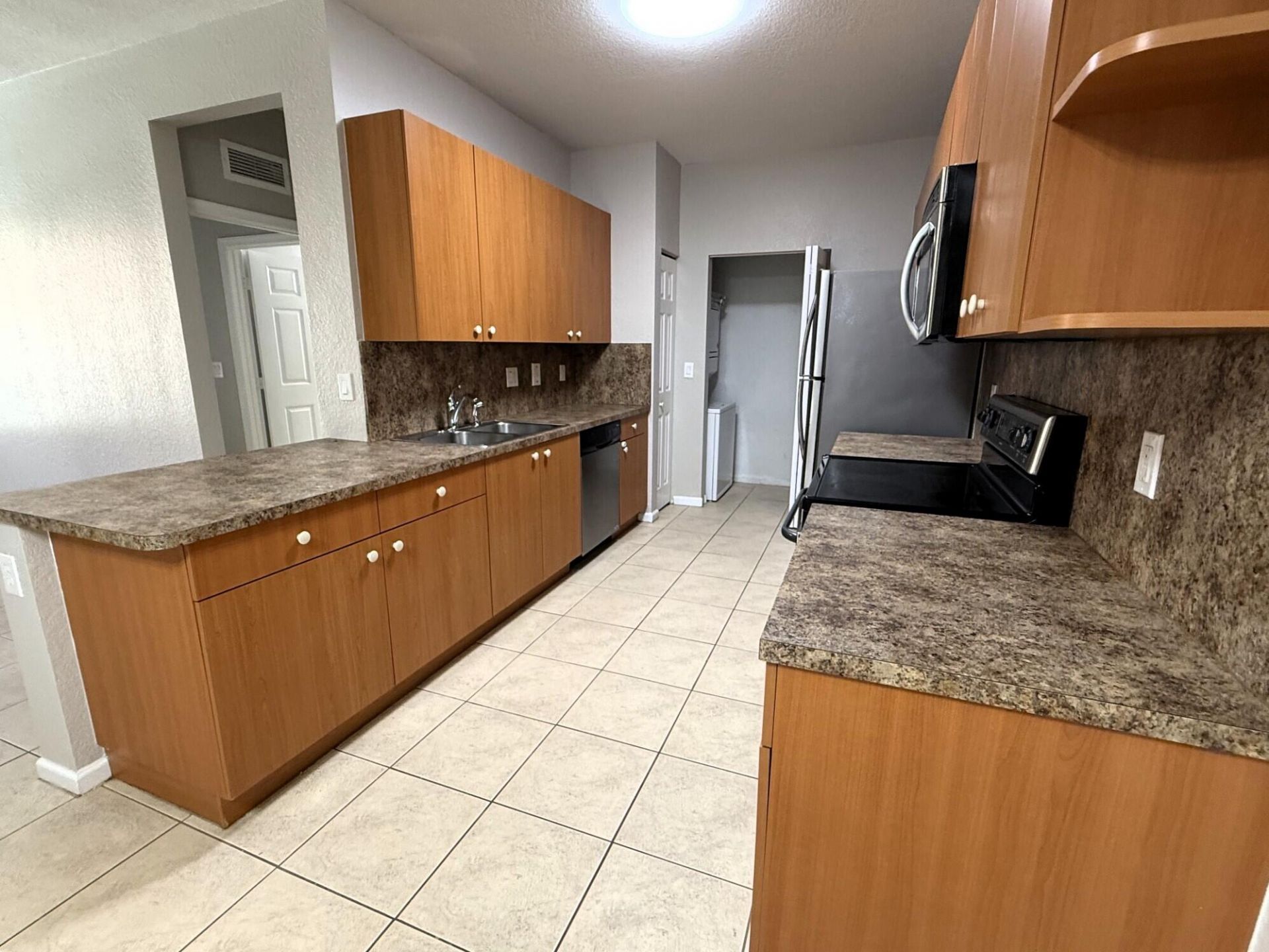 3561 Forest Hill Boulevard, Unit 75, Palm Springs, FL 33406 Photo