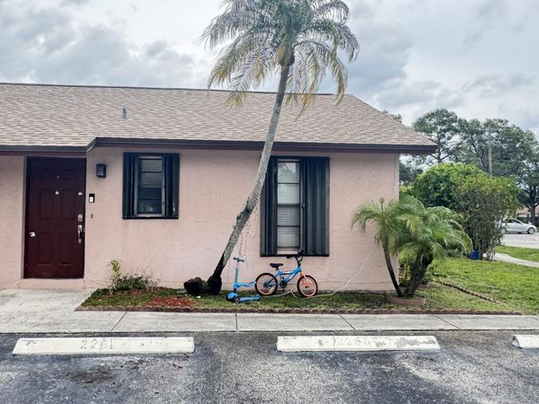 2255 Ida Way, West Palm Beach, FL 33415