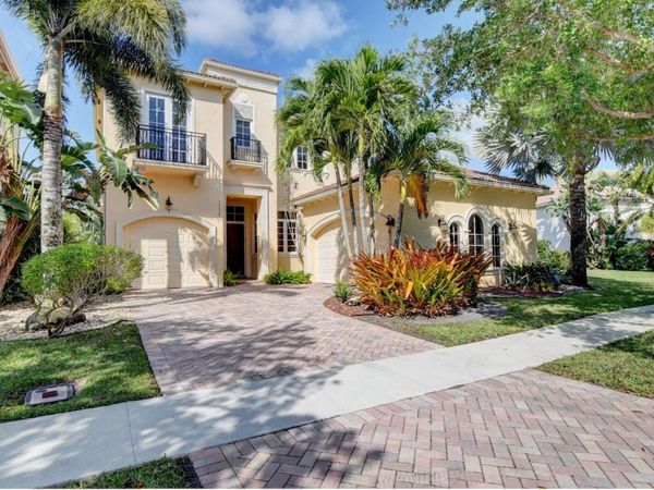 17739 Lake Azure Way, Boca Raton, FL 33496