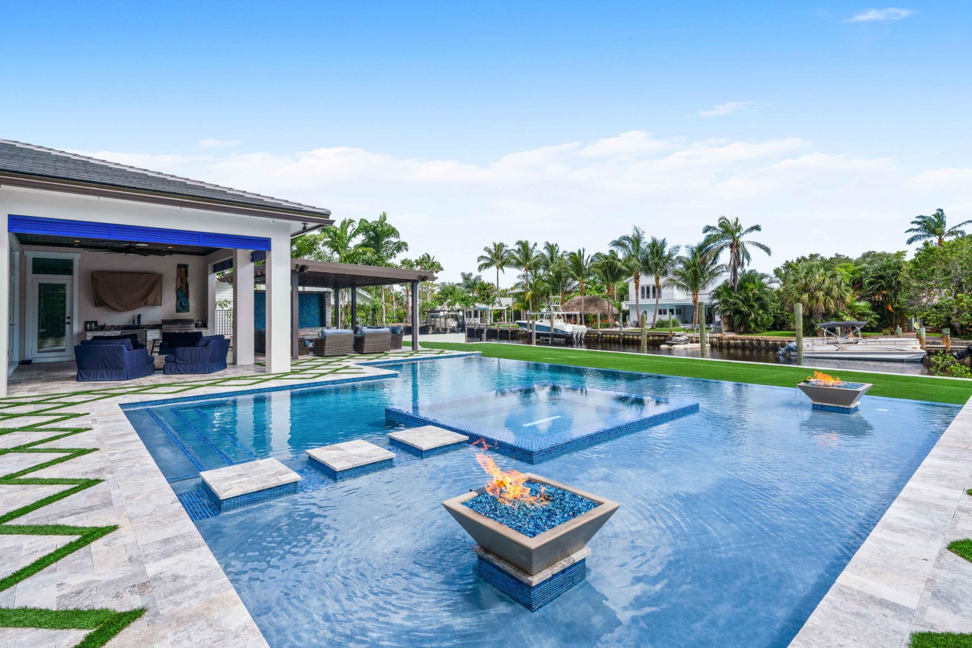 261 Old Jupiter Beach Road, Jupiter, FL 33477 Photo