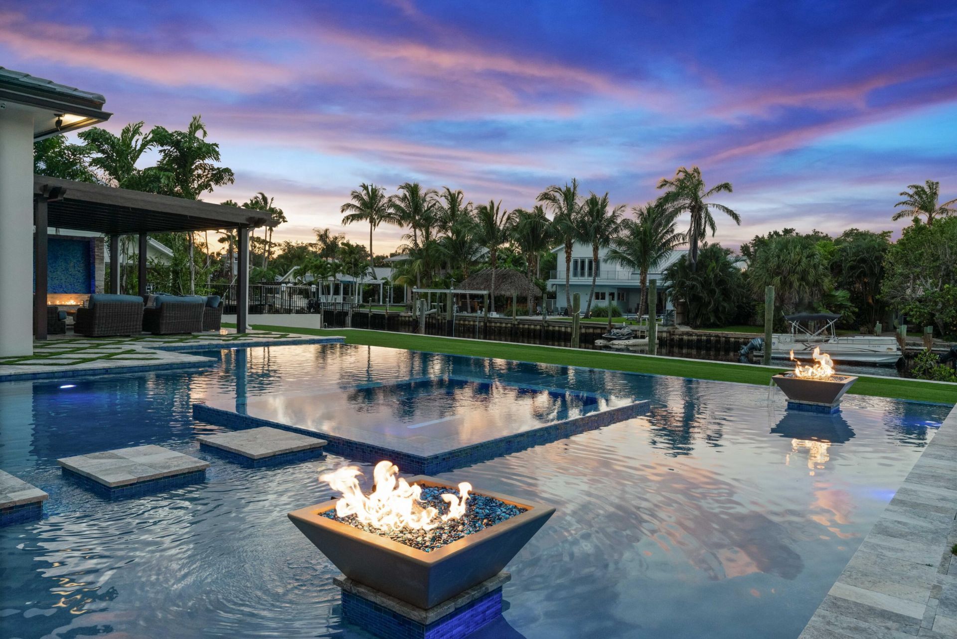 261 Old Jupiter Beach Road, Jupiter, FL 33477 Photo