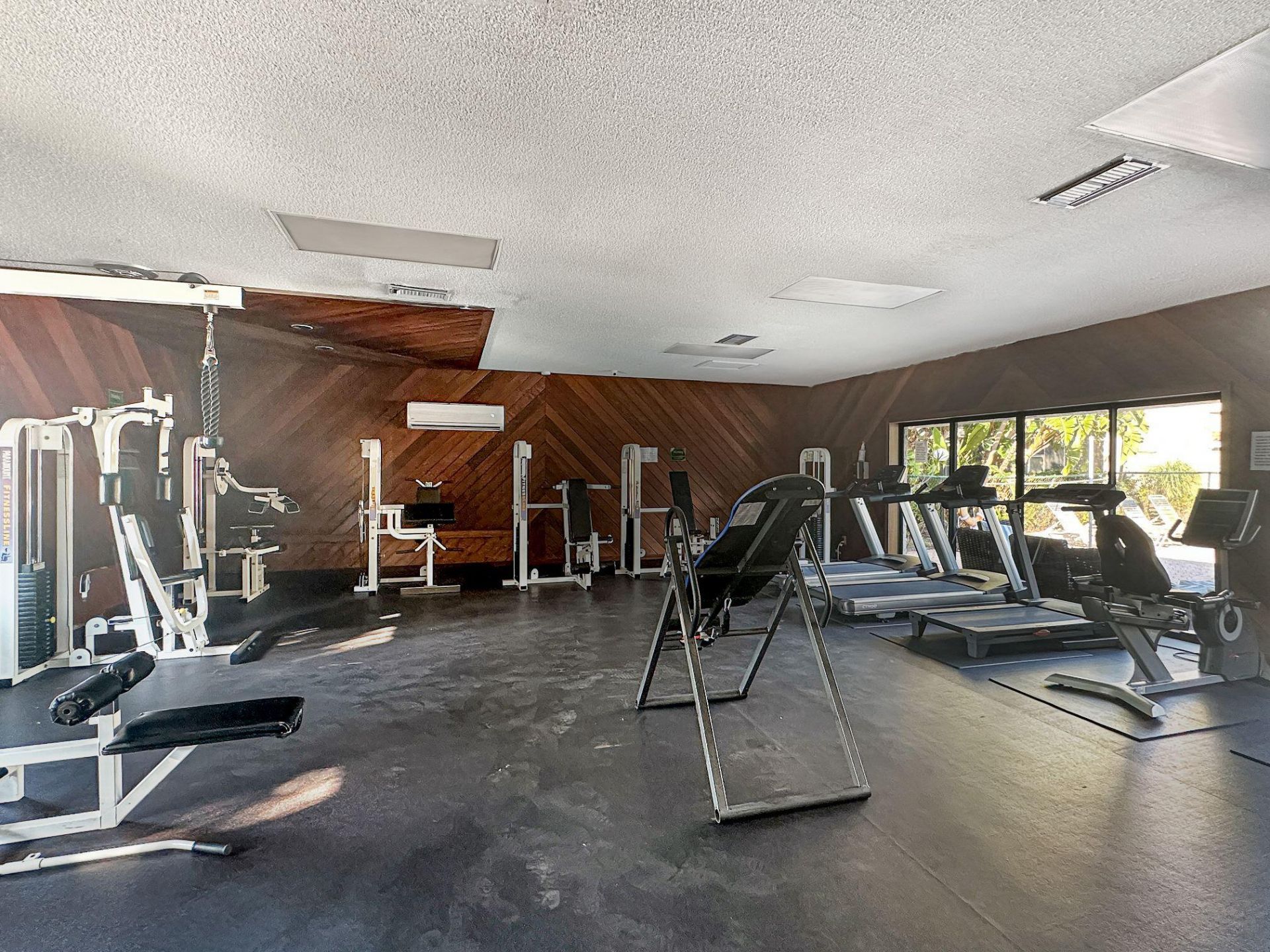 5232 NE 6th Avenue, Unit E24, Fort Lauderdale, FL 33334 Photo