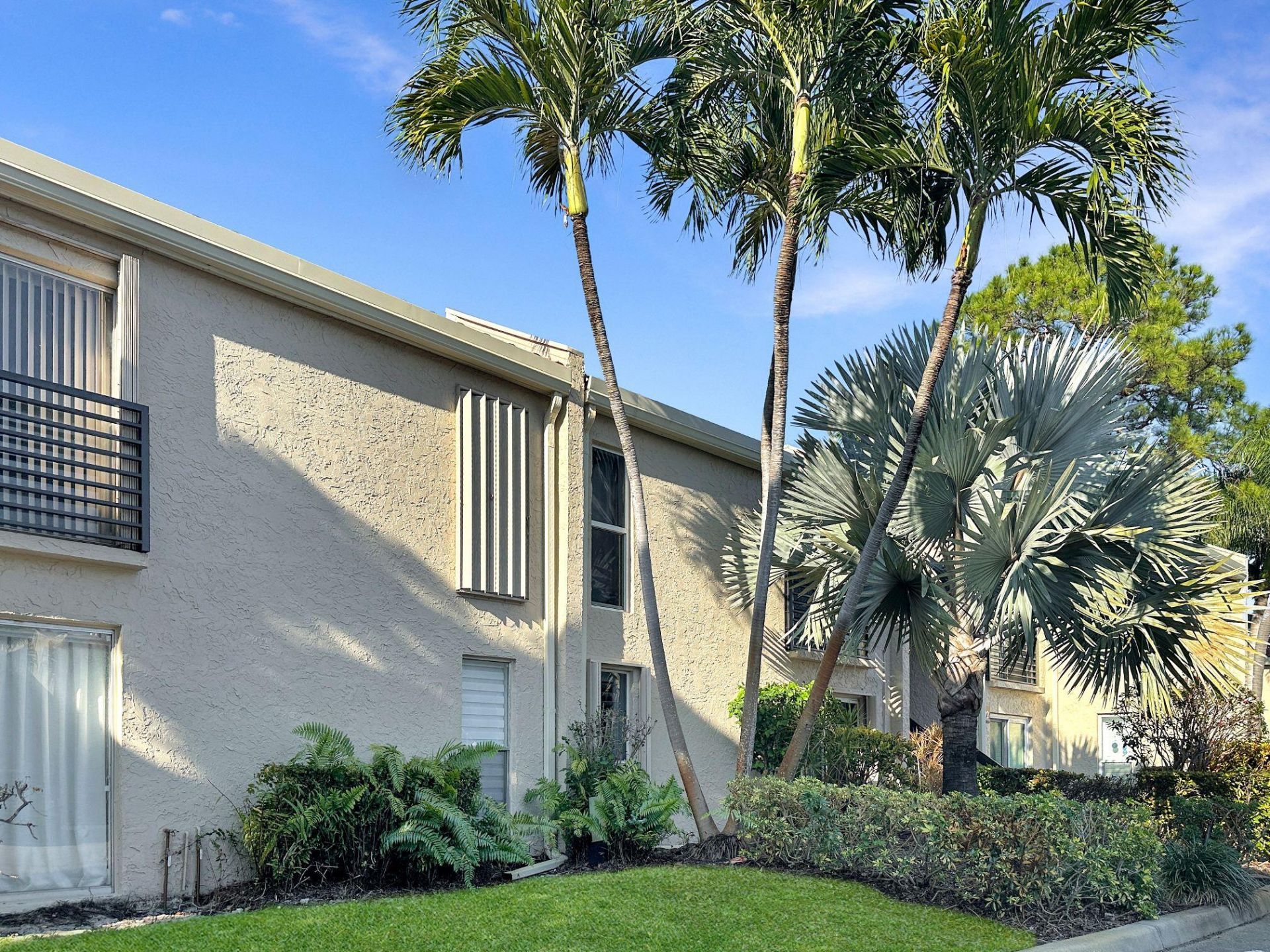 5232 NE 6th Avenue, Unit E24, Fort Lauderdale, FL 33334 Photo