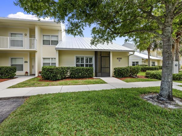 4210 Gator Trace Avenue, Unit F, Fort Pierce, FL 34982