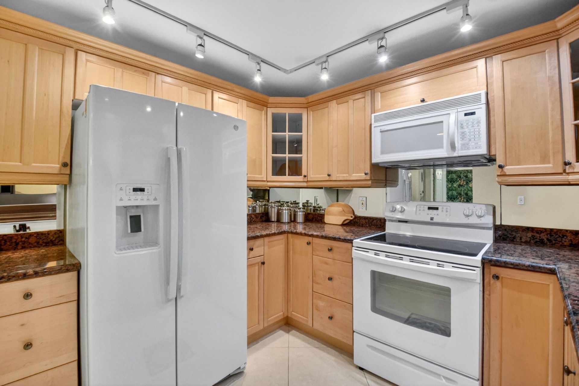 3589 S Ocean Boulevard, Unit 609, South Palm Beach, FL 33480 Photo