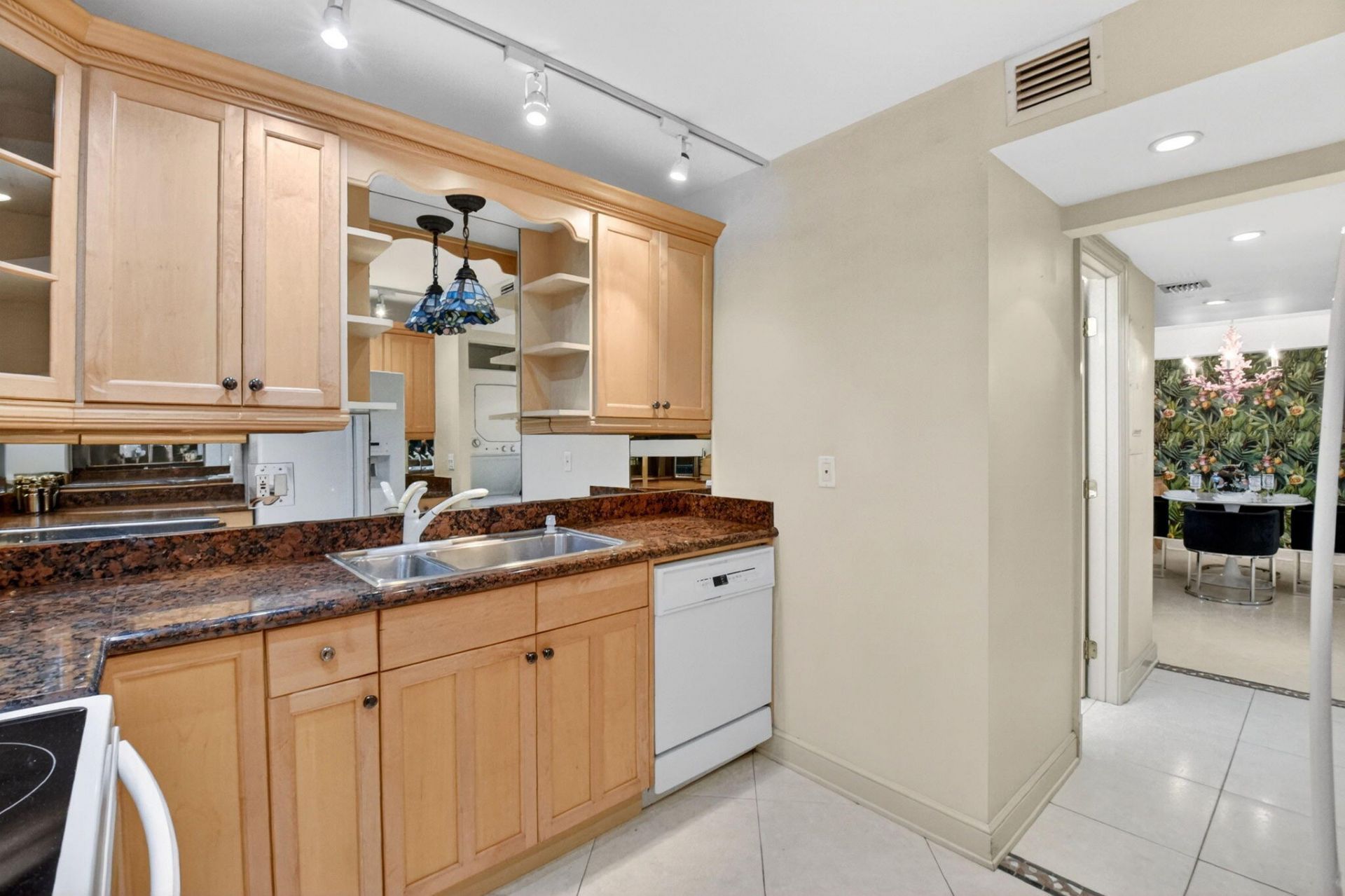 3589 S Ocean Boulevard, Unit 609, South Palm Beach, FL 33480 Photo