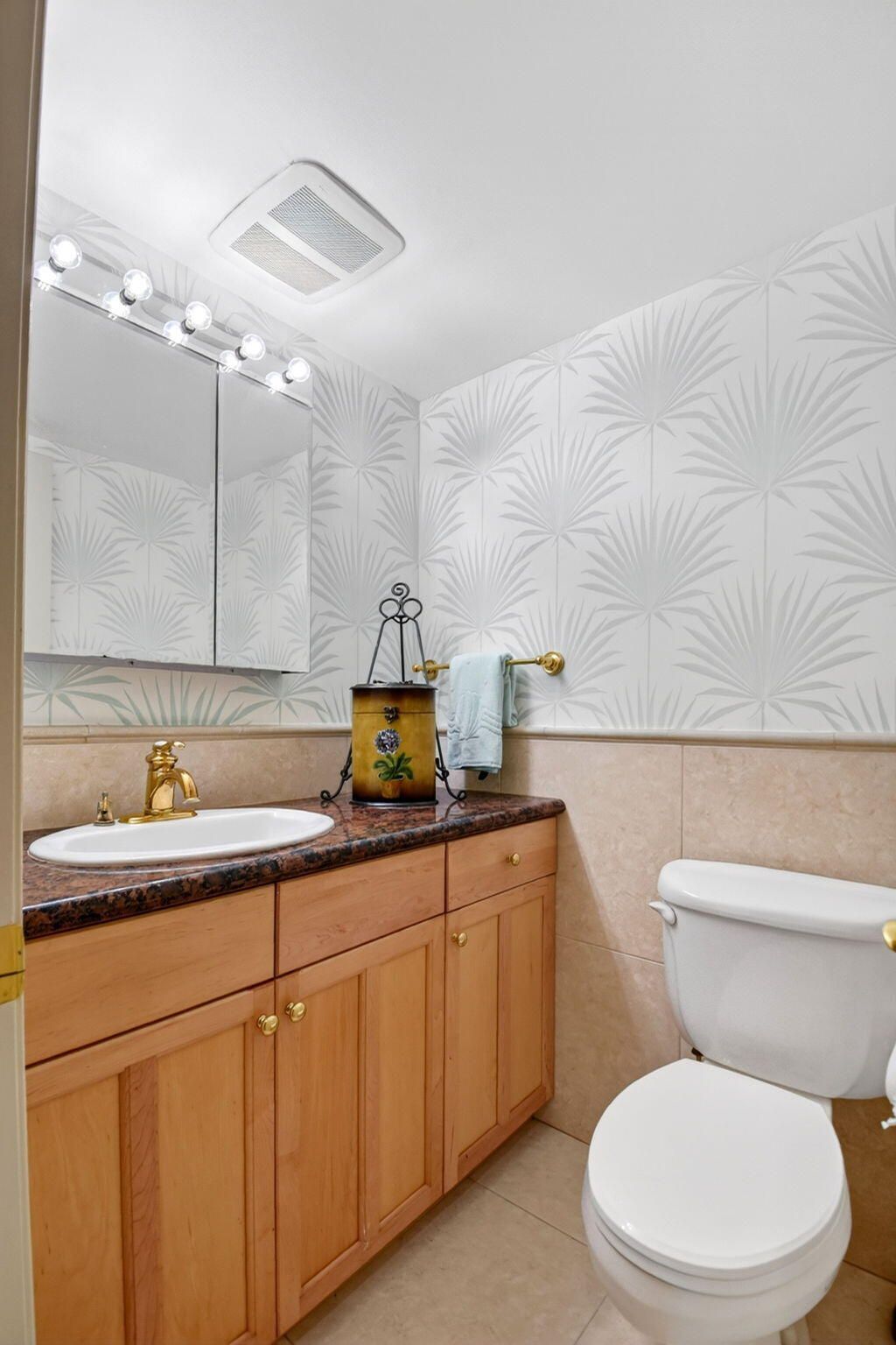 3589 S Ocean Boulevard, Unit 609, South Palm Beach, FL 33480 Photo