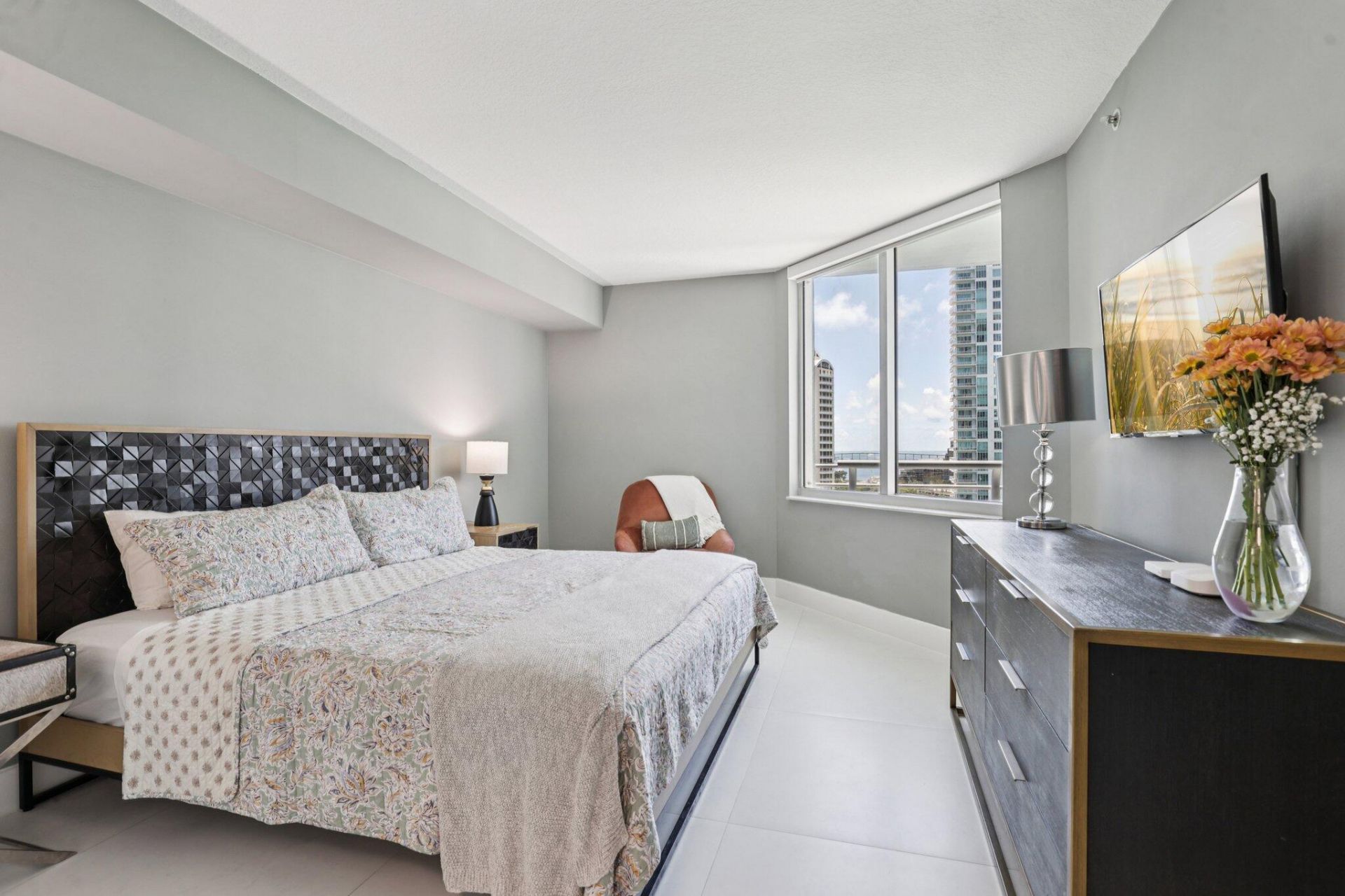 335 S Biscayne Boulevard, Unit 1607, Miami, FL 33131 Photo