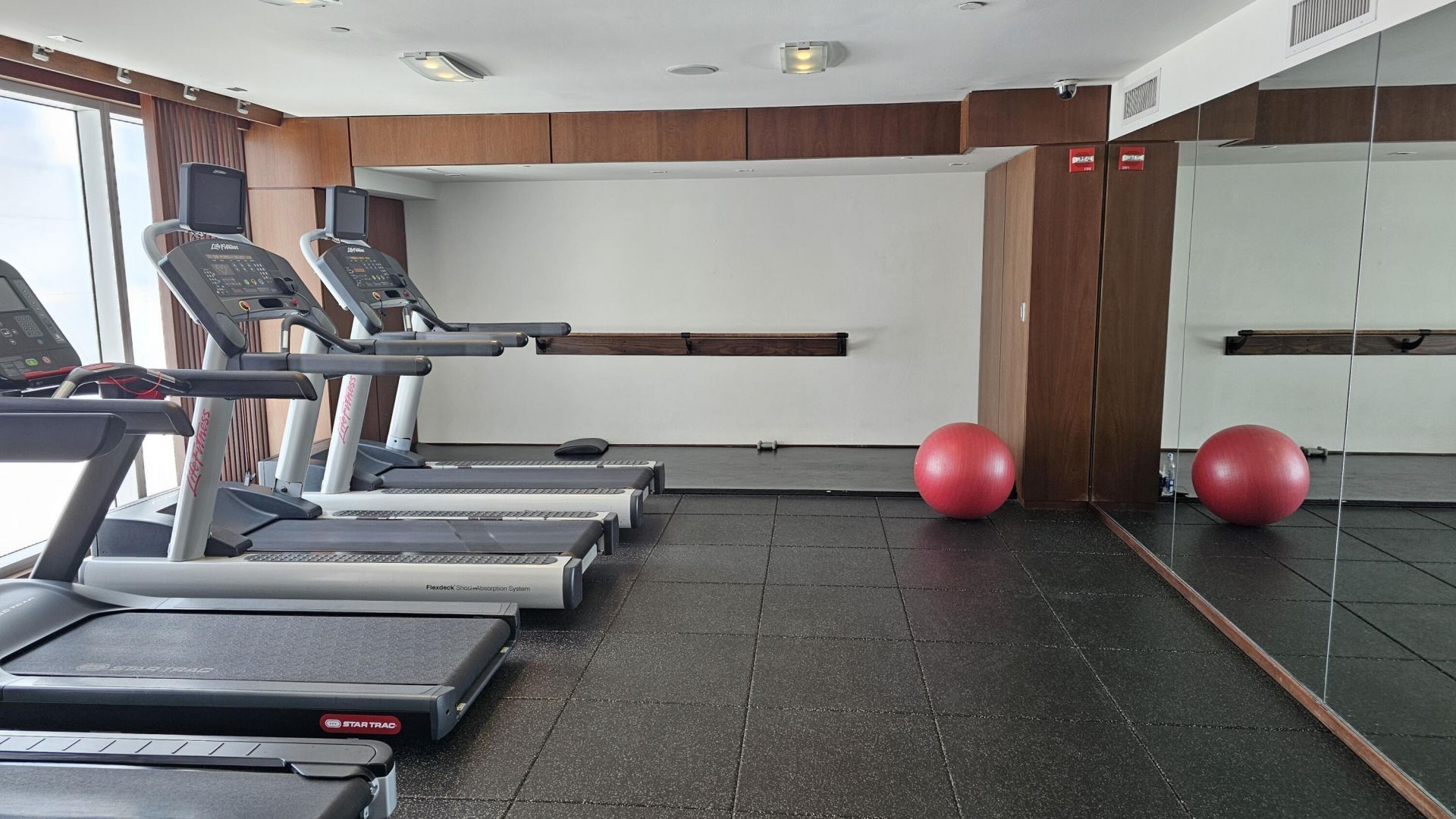 335 S Biscayne Boulevard, Unit 1607, Miami, FL 33131 Photo