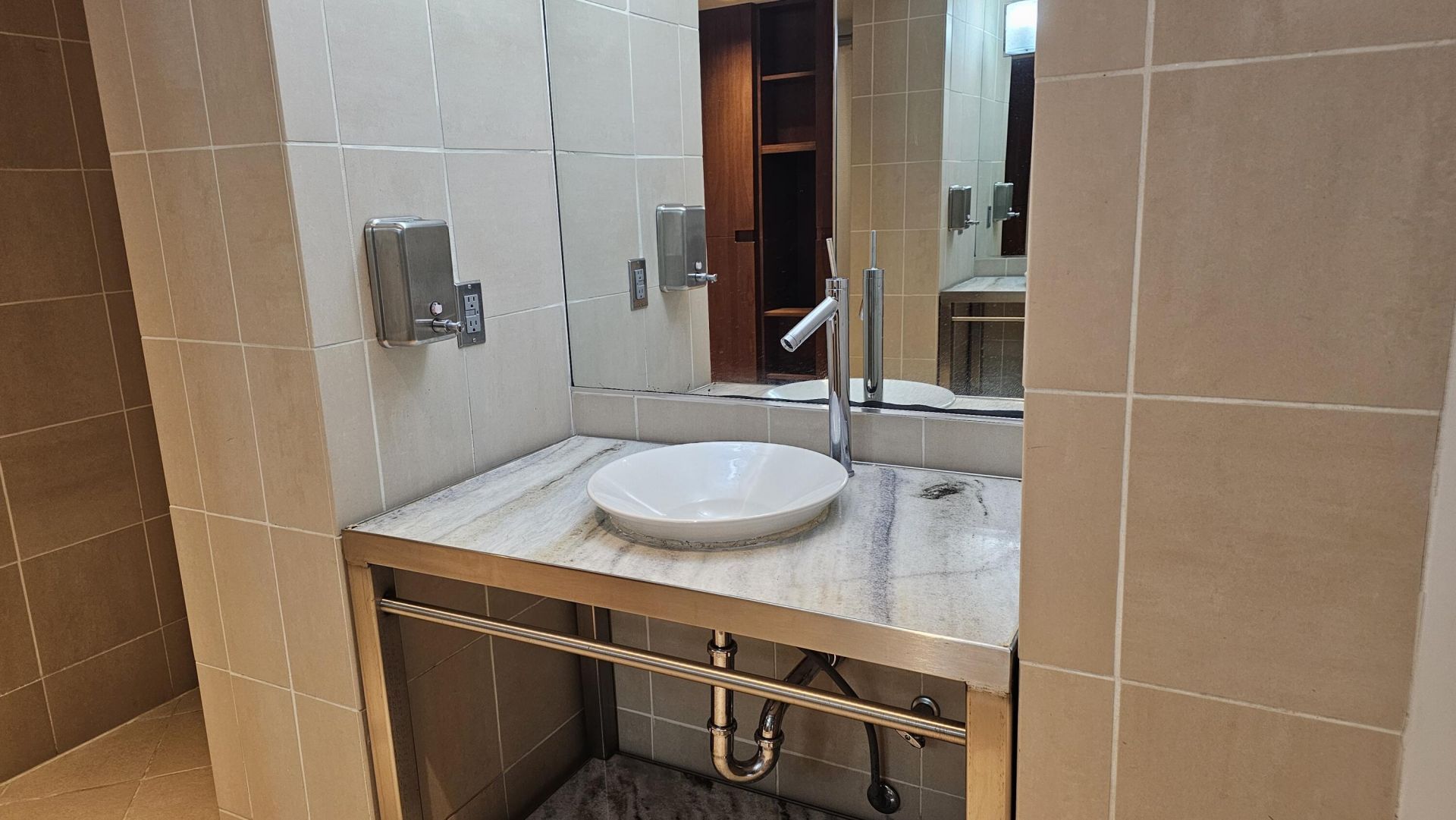 335 S Biscayne Boulevard, Unit 1607, Miami, FL 33131 Photo