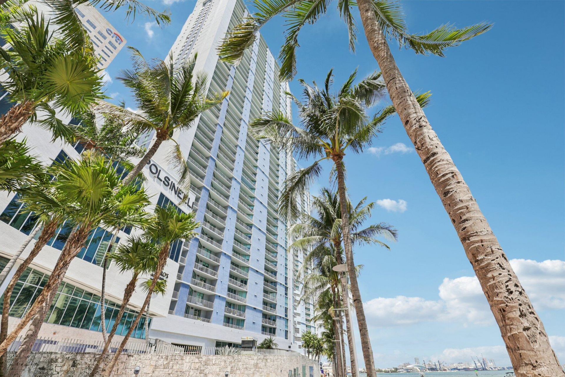 335 S Biscayne Boulevard, Unit 1607, Miami, FL 33131 Photo