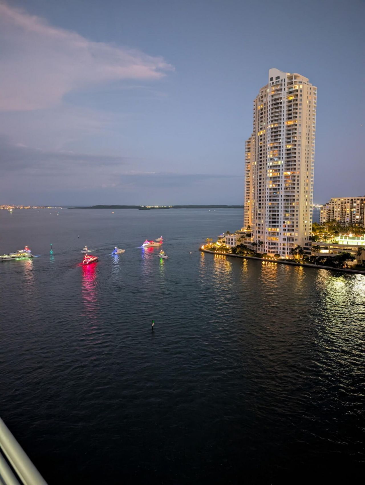 335 S Biscayne Boulevard, Unit 1607, Miami, FL 33131 Photo