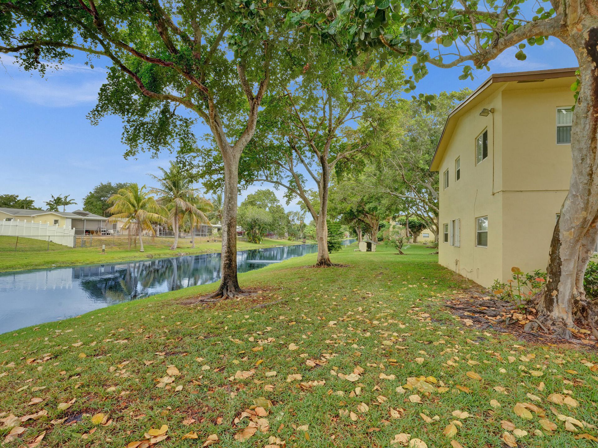 201 NW 76th Avenue, Unit 203, Margate, FL 33063 Photo
