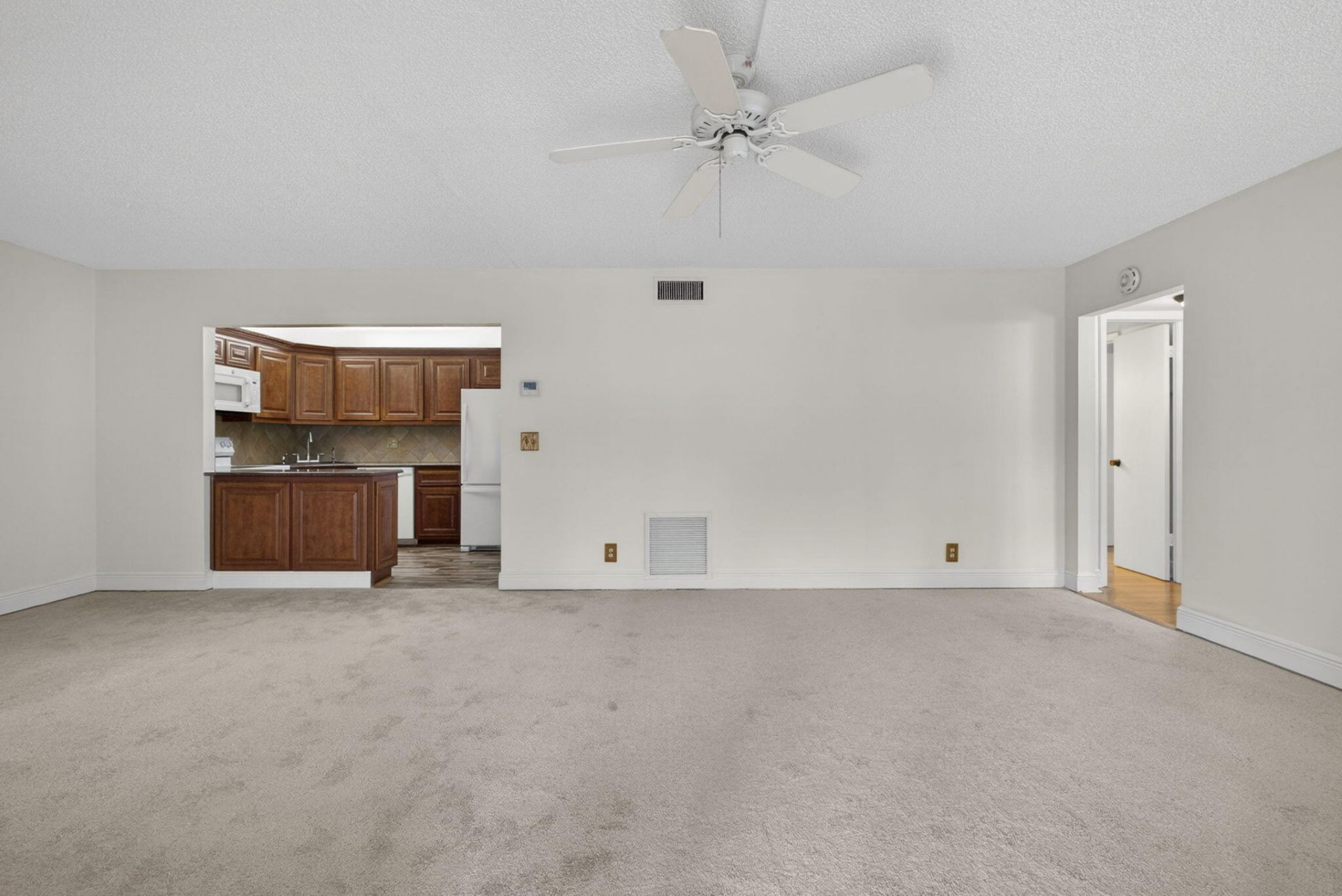 315 Pine Ridge Circle, Greenacres, FL 33463 Photo