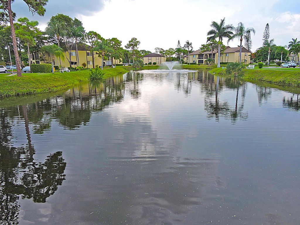 315 Pine Ridge Circle, Greenacres, FL 33463 Photo
