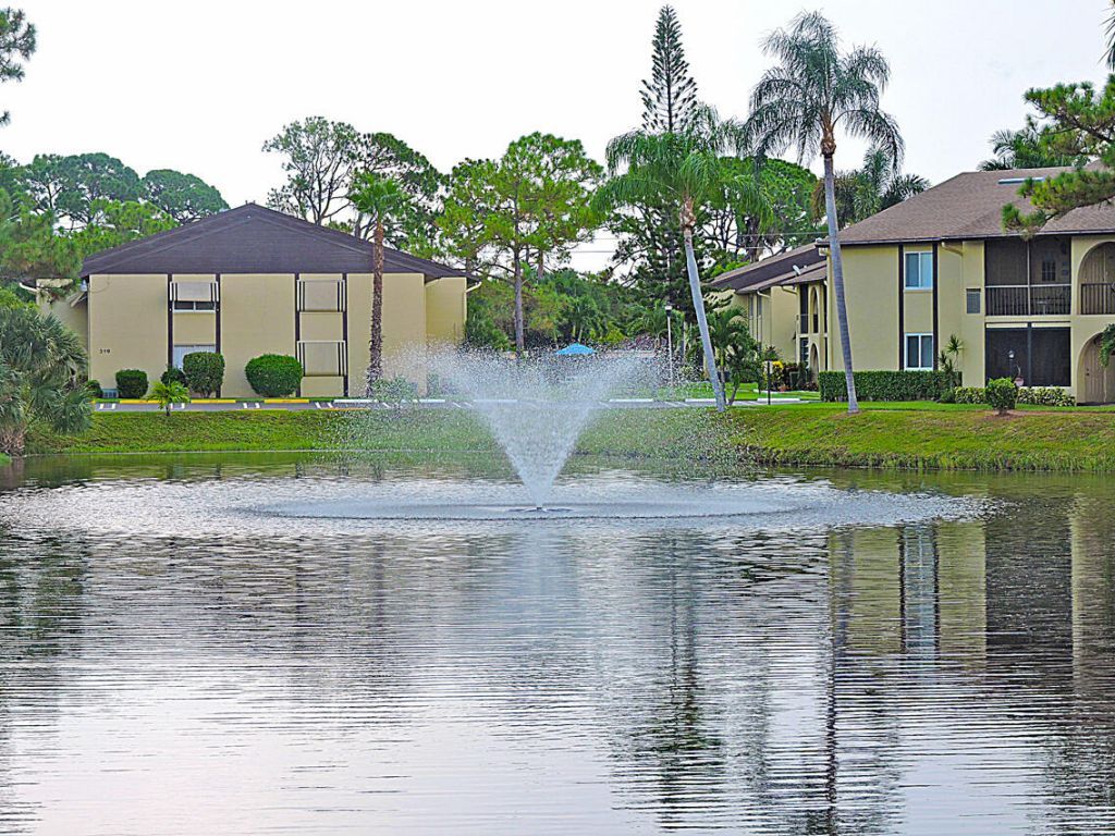 315 Pine Ridge Circle, Greenacres, FL 33463 Photo
