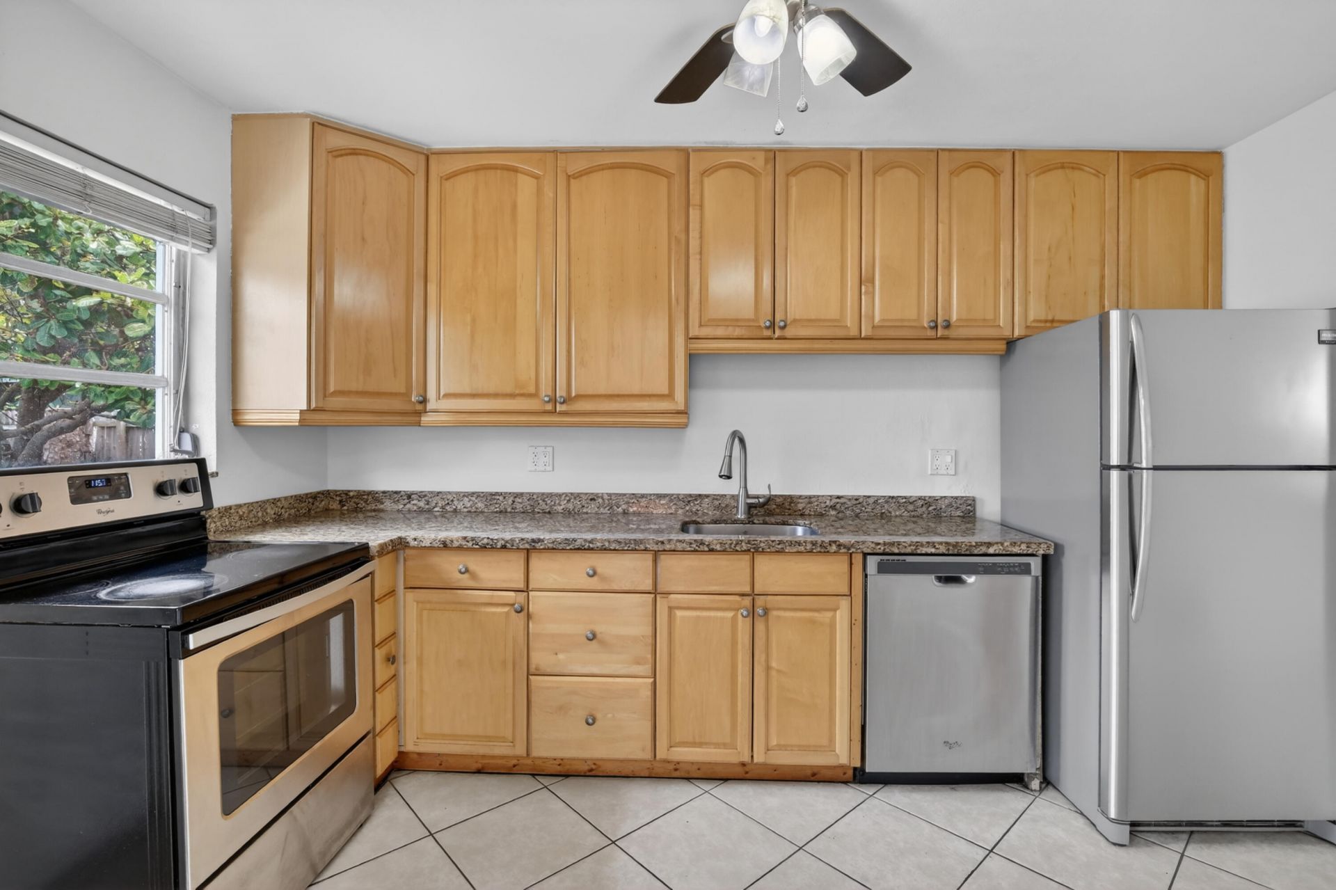 121 NW 52nd Street, Oakland Park, FL 33309 Photo