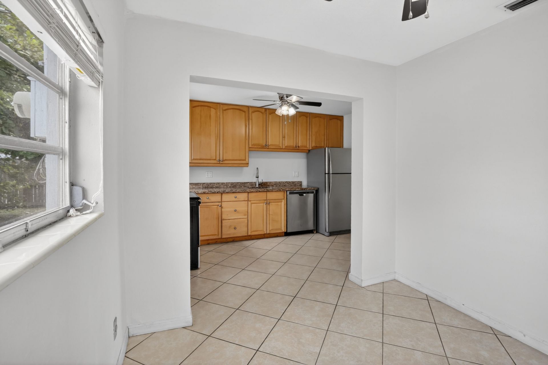 121 NW 52nd Street, Oakland Park, FL 33309 Photo