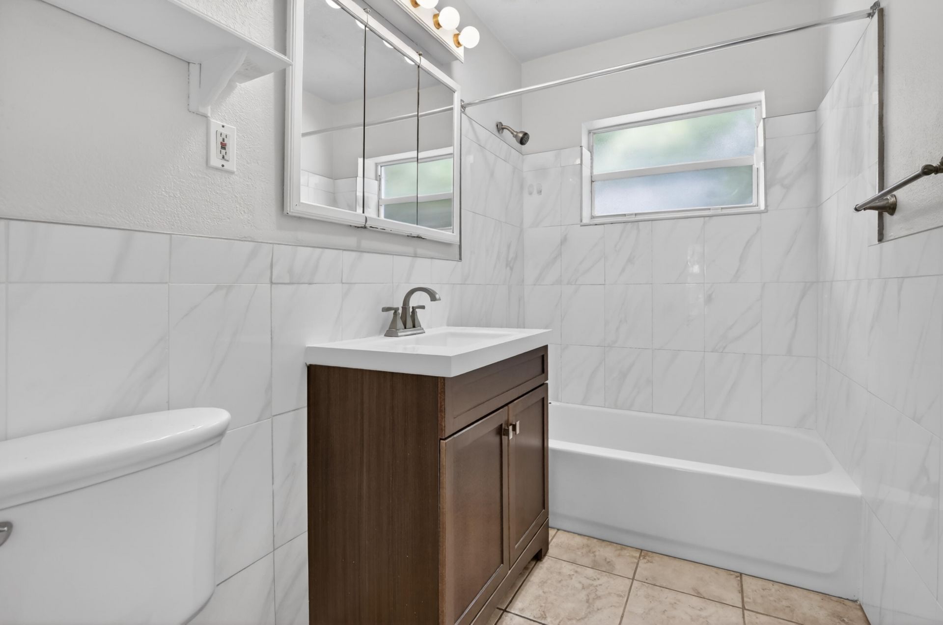 121 NW 52nd Street, Oakland Park, FL 33309 Photo