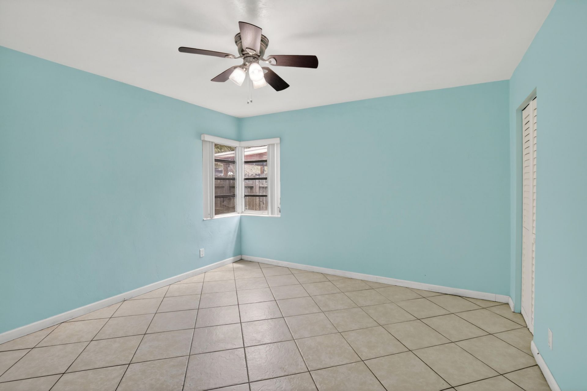 121 NW 52nd Street, Oakland Park, FL 33309 Photo
