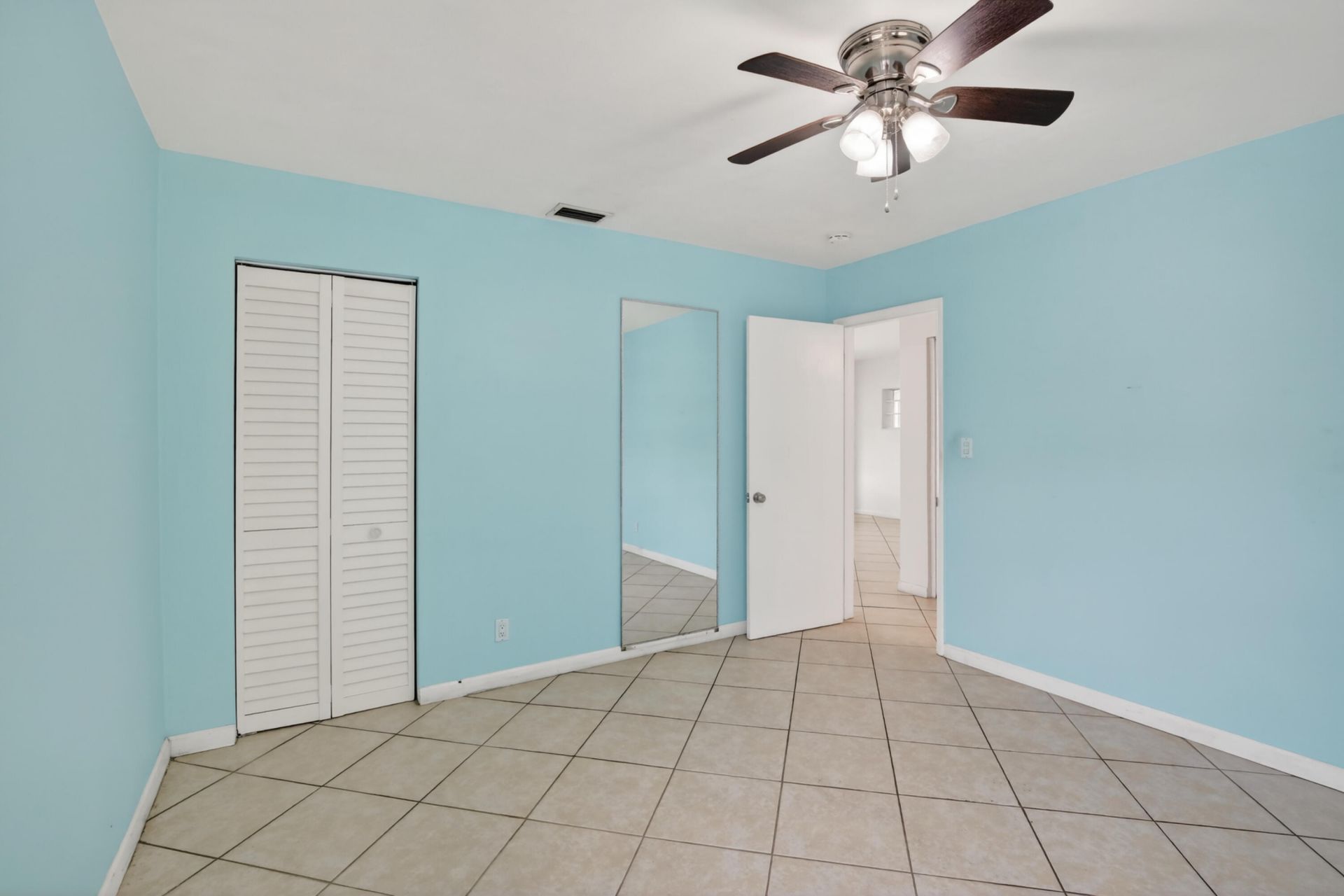 121 NW 52nd Street, Oakland Park, FL 33309 Photo