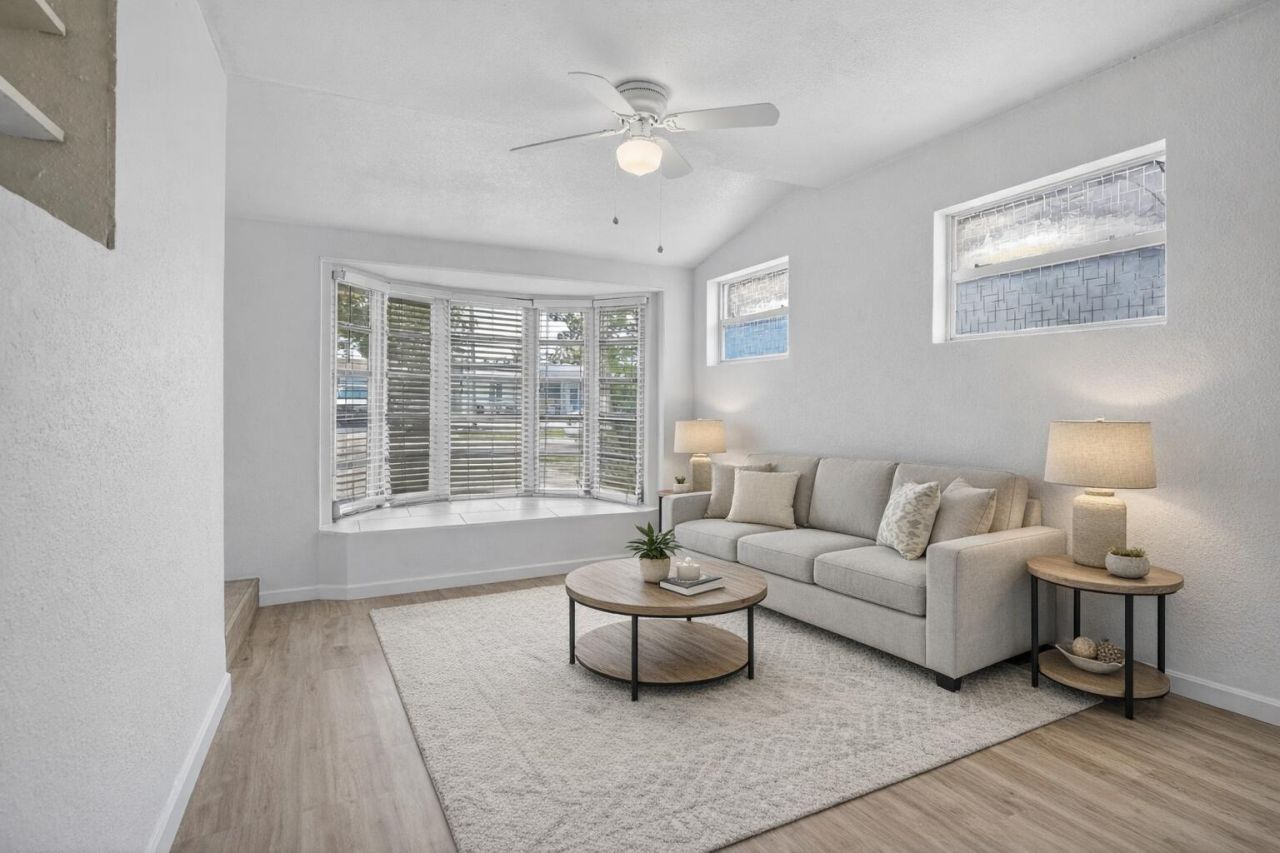 121 NW 52nd Street, Oakland Park, FL 33309 Photo