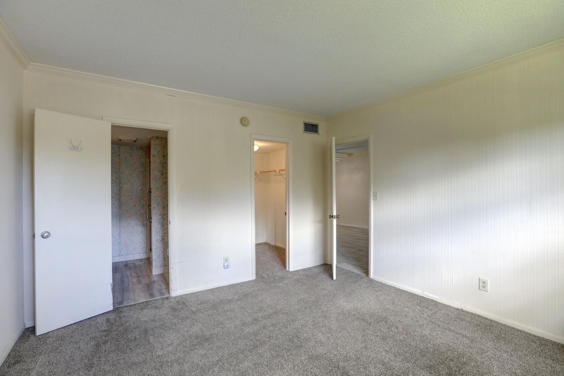 1100 Ponce De Leon Circle, Unit 305, Vero Beach, FL 32960 Photo