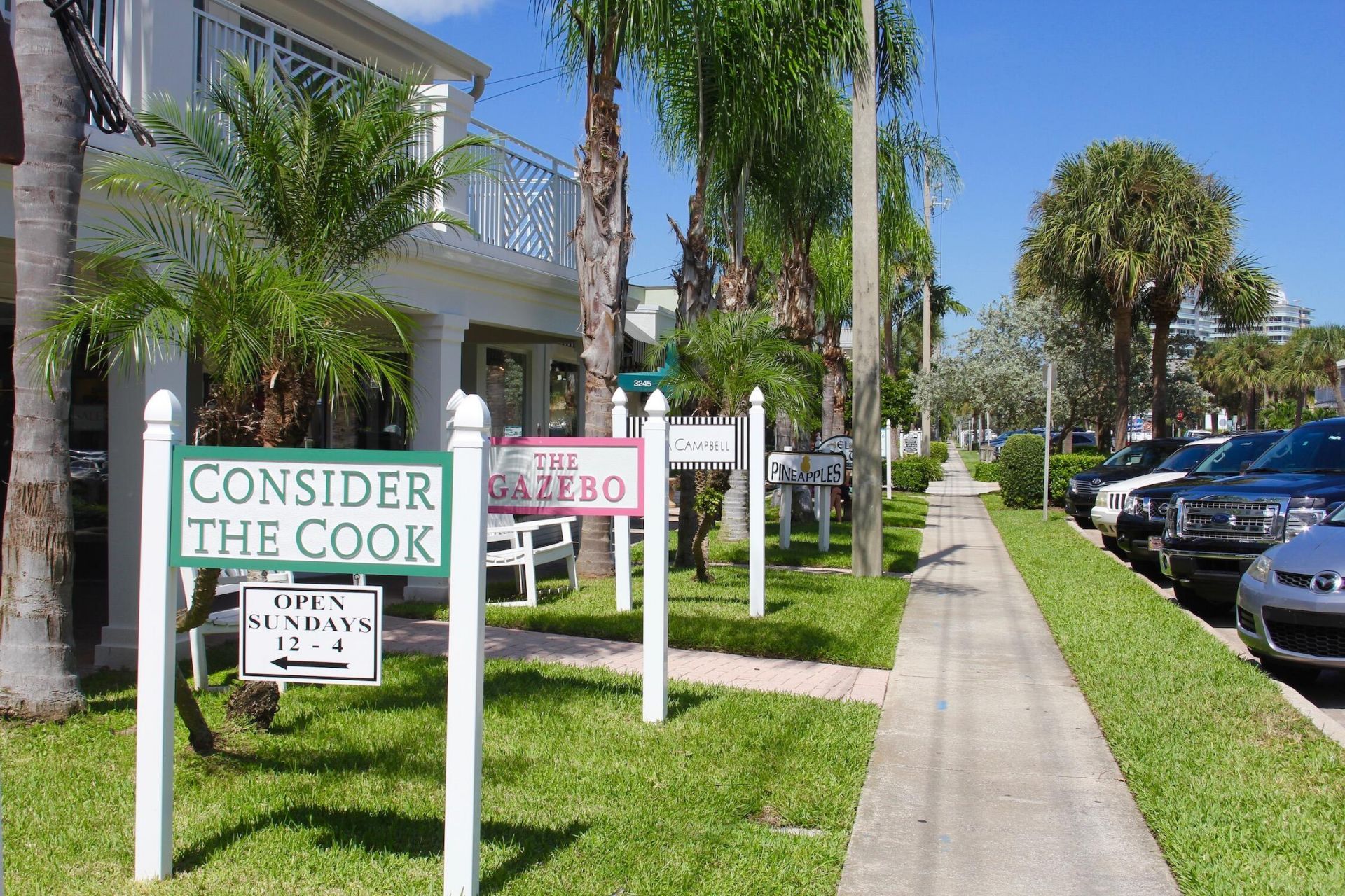 1100 Ponce De Leon Circle, Unit 305, Vero Beach, FL 32960 Photo