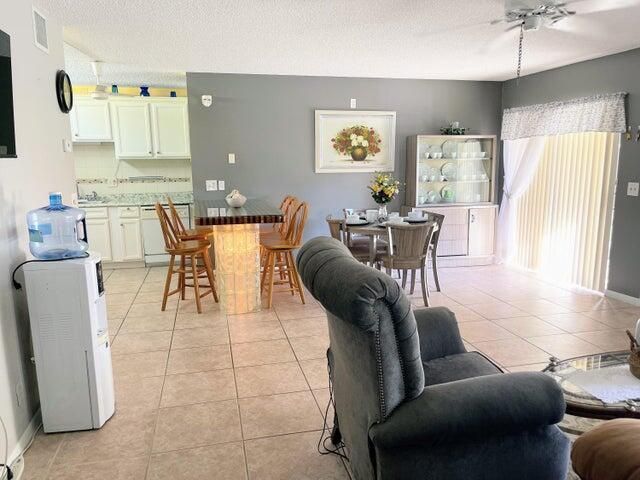 5839 La Pinata Boulevard, Greenacres, FL 33463 Photo