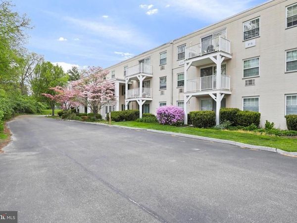250 RIDGE PIKE, Unit #A339, LAFAYETTE HILL, PA 19444