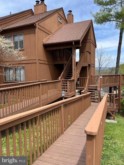 140 21b The Hill, Unit 21-B, Basye, VA 22810 Main Photo