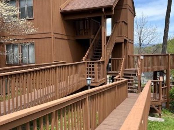 140 21B THE HILL, Unit 21-B, BASYE, VA 22810