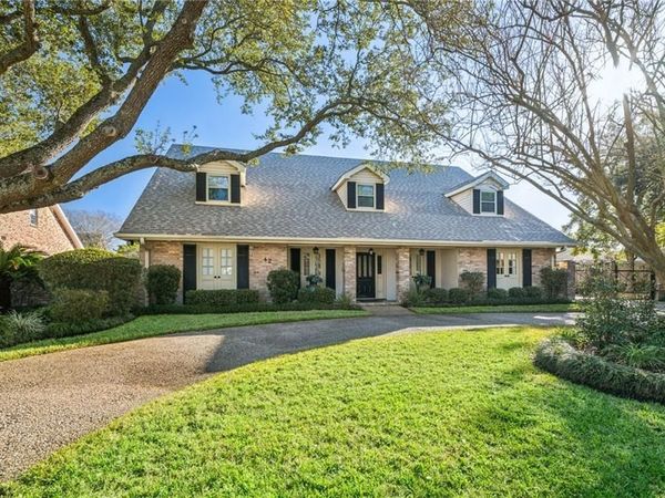 42 CHATEAU PALMER Drive, Kenner, LA 70065