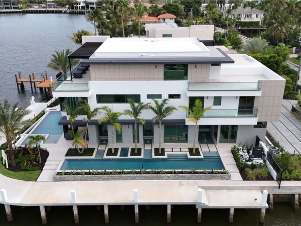 1400 W Lake Dr , Fort Lauderdale, FL 33316