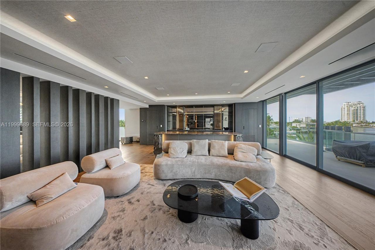 1400 W Lake Dr, Fort Lauderdale, FL 33316 Photo