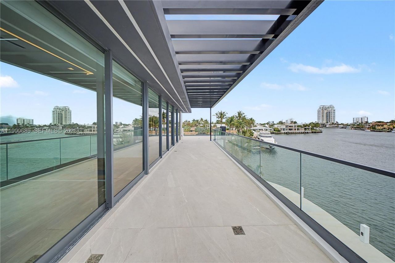 1400 W Lake Dr, Fort Lauderdale, FL 33316 Photo