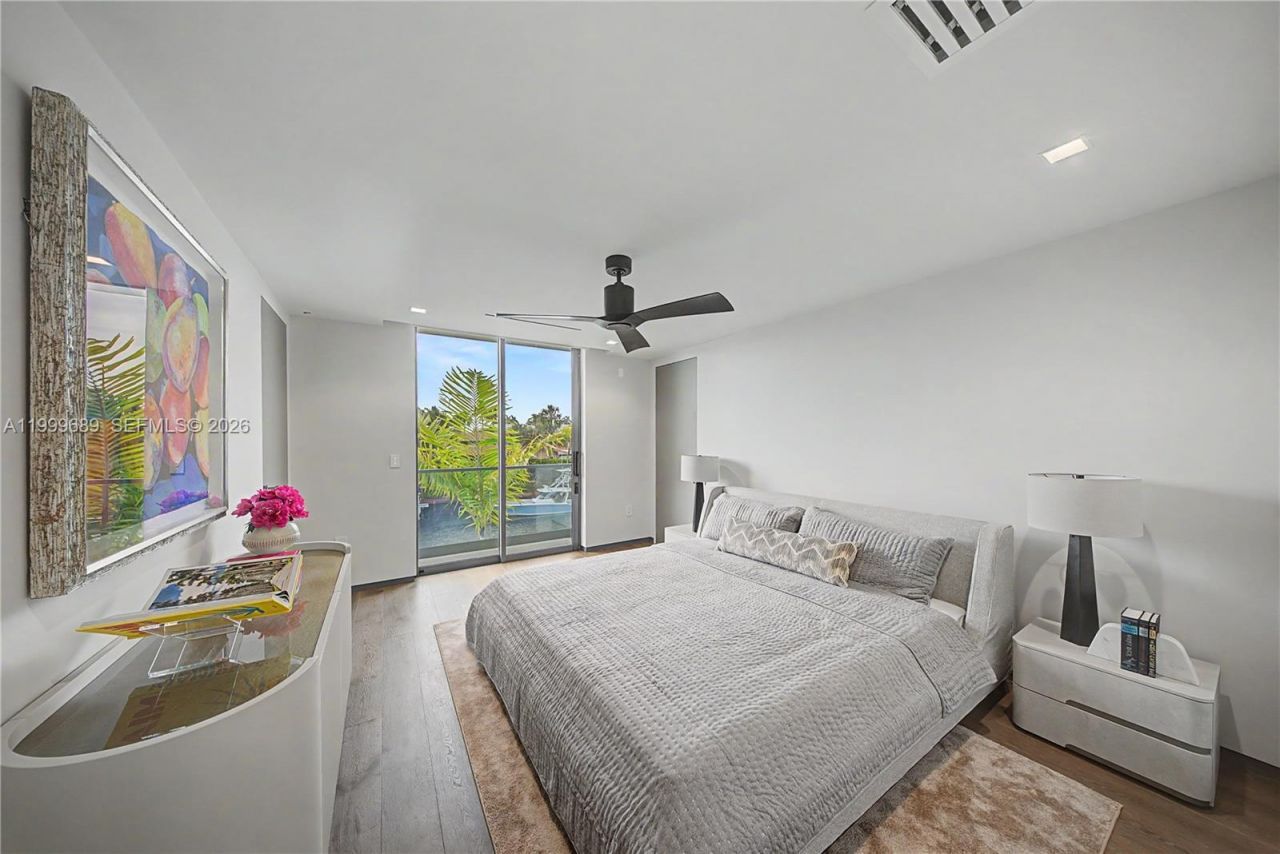 1400 W Lake Dr, Fort Lauderdale, FL 33316 Photo