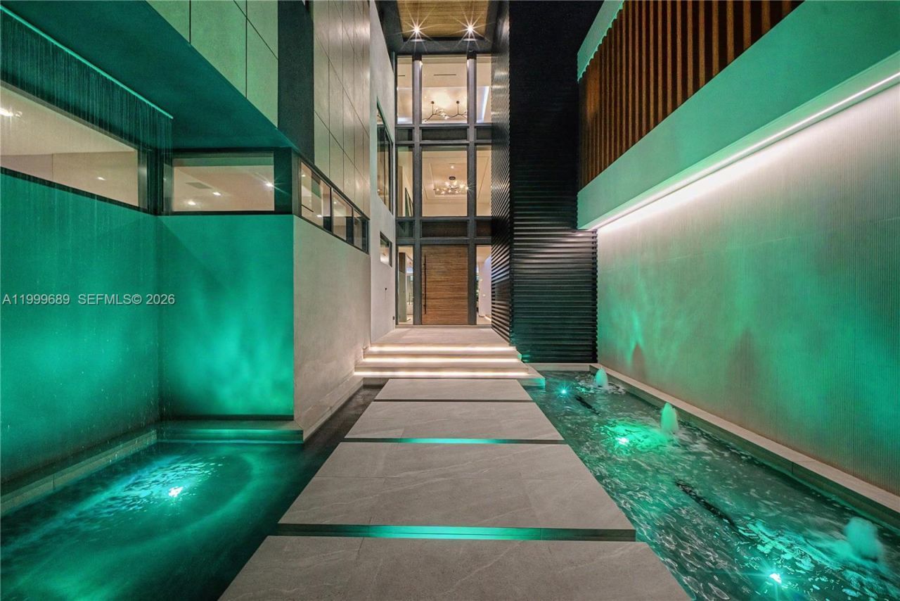 1400 W Lake Dr, Fort Lauderdale, FL 33316 Photo