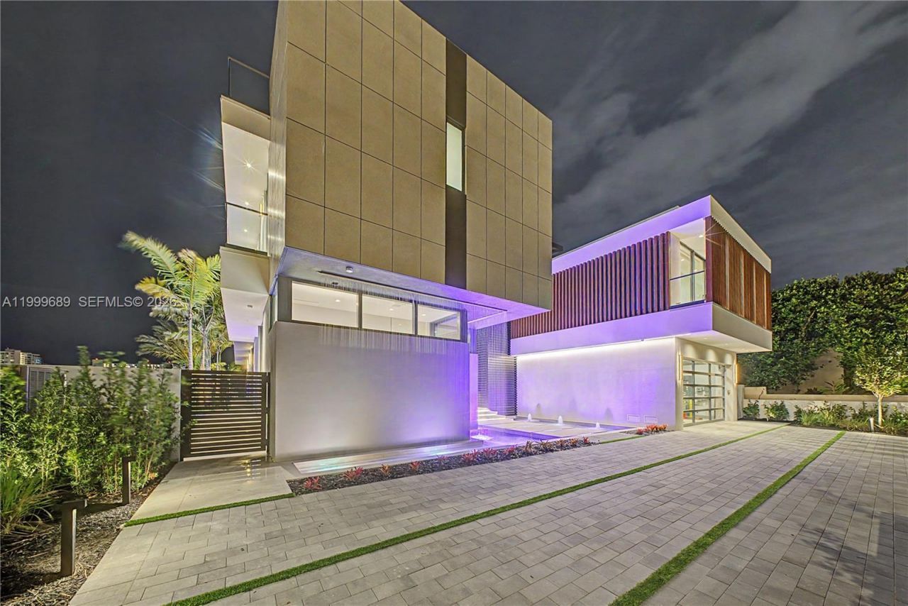 1400 W Lake Dr, Fort Lauderdale, FL 33316 Photo