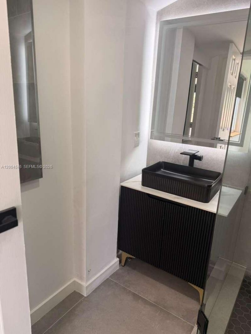 14240 S Biscayne River Rd, Unit 1, Miami, FL 33161 Photo