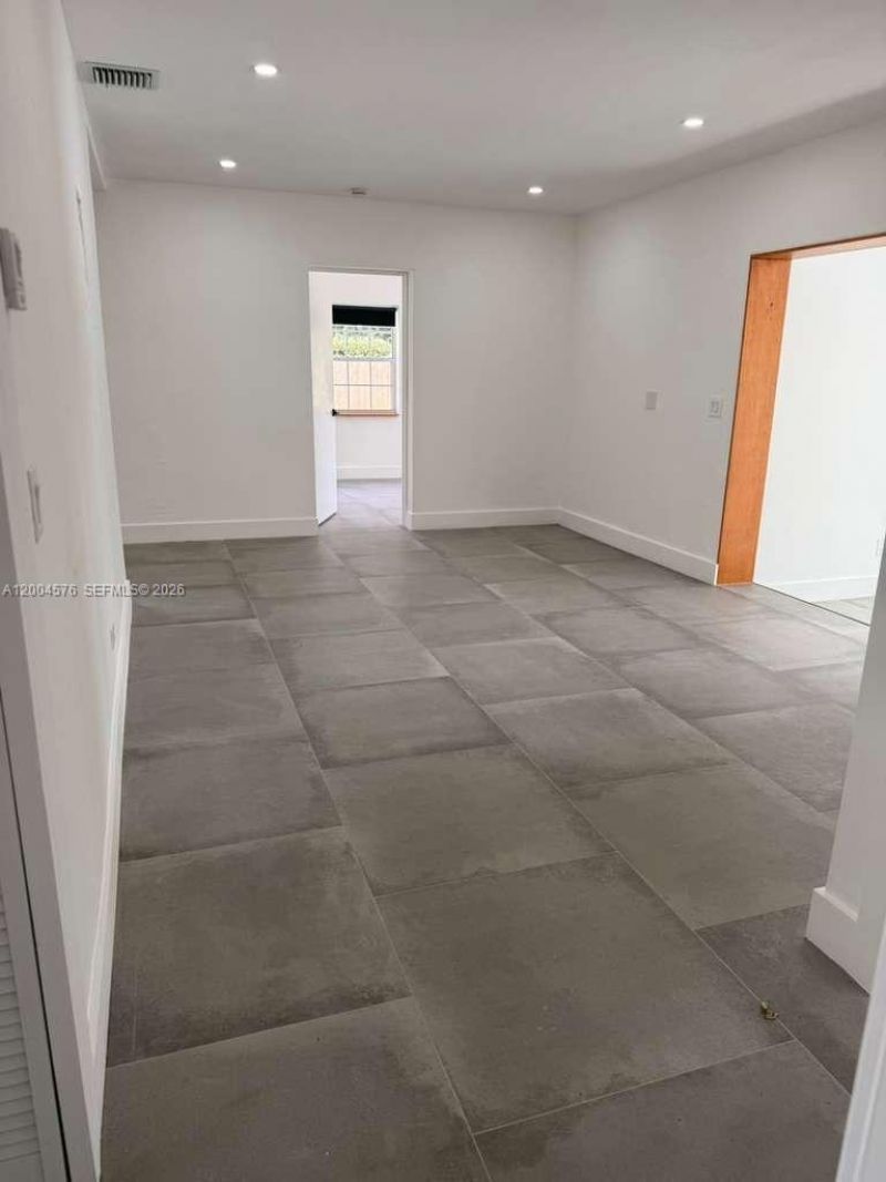 14240 S Biscayne River Rd, Unit 1, Miami, FL 33161 Photo