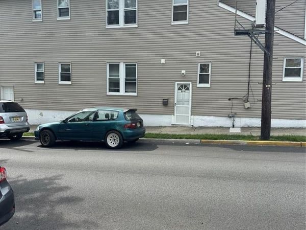 82 Westervelt Place, LODI, NJ 07644