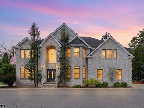 10 Old Forge Rd, Green, NJ 07821