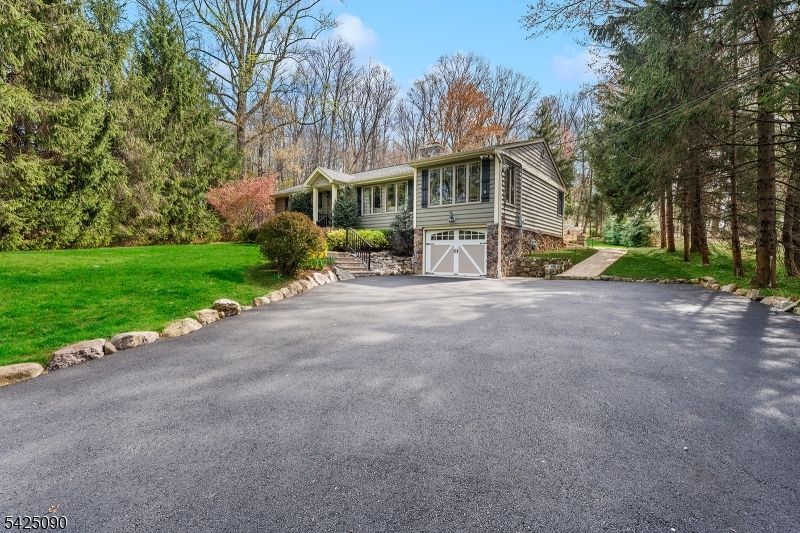 21 Turkey Hill Rd, Montville, NJ 07005 Main Photo