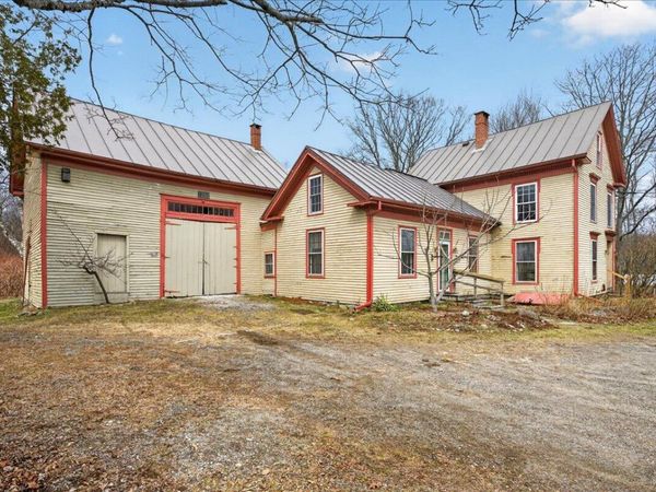 330 E Main Street , Searsport, ME 04974