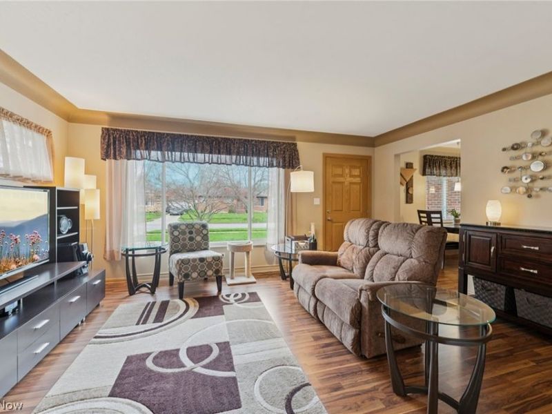 7311 Beresford Avenue, Parma, OH 44130 Photo 5